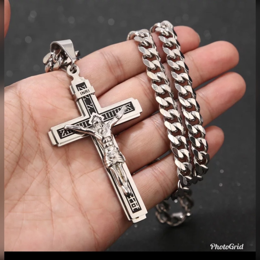 Pendant Cross Jesus Christ Crucifix Neckla… - Picture 1 of 8